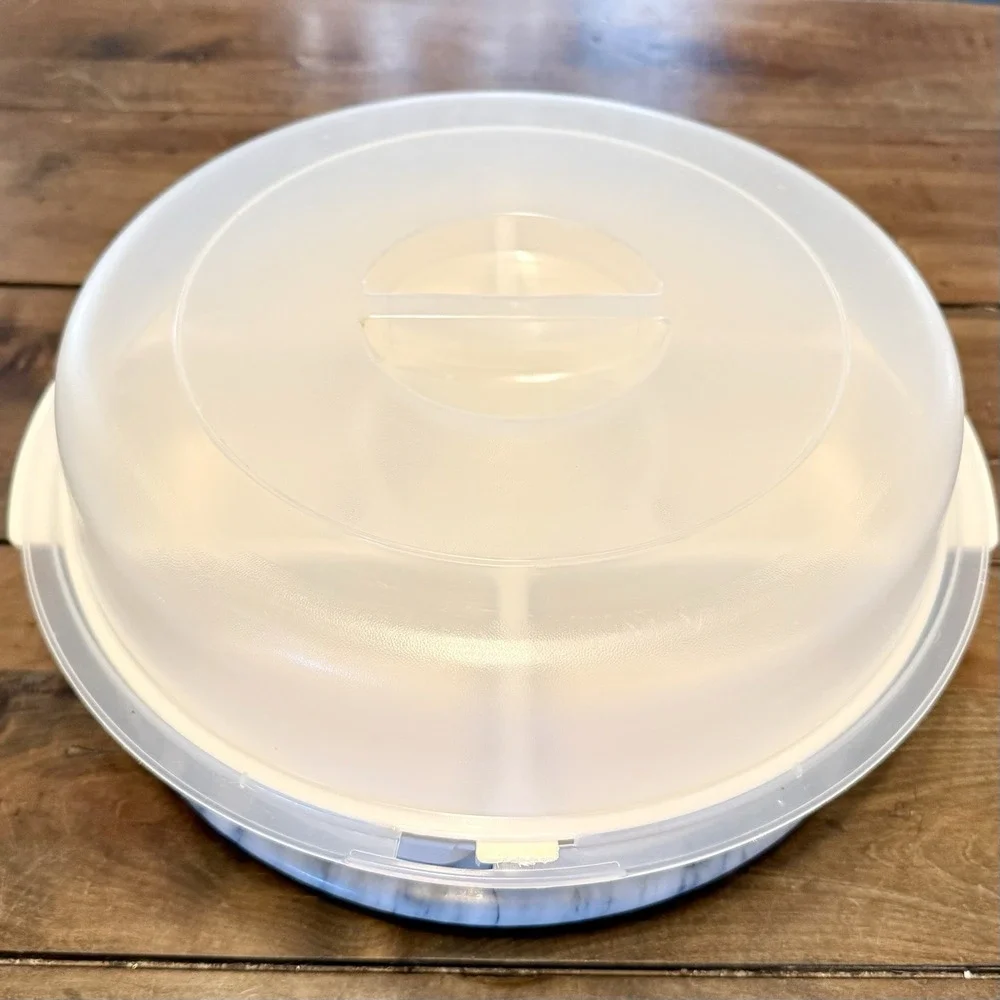 VTG Rubbermaid 7 Slot Servin Saver Fruit Veggie‎ Chip Dip Tray Locking Lid 0259
